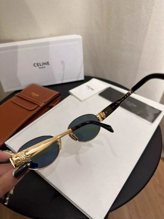 CELINE CL40254U 30N Gold / Green Lenses 58mm Women’s Sunglasses New & Authentic main image 4